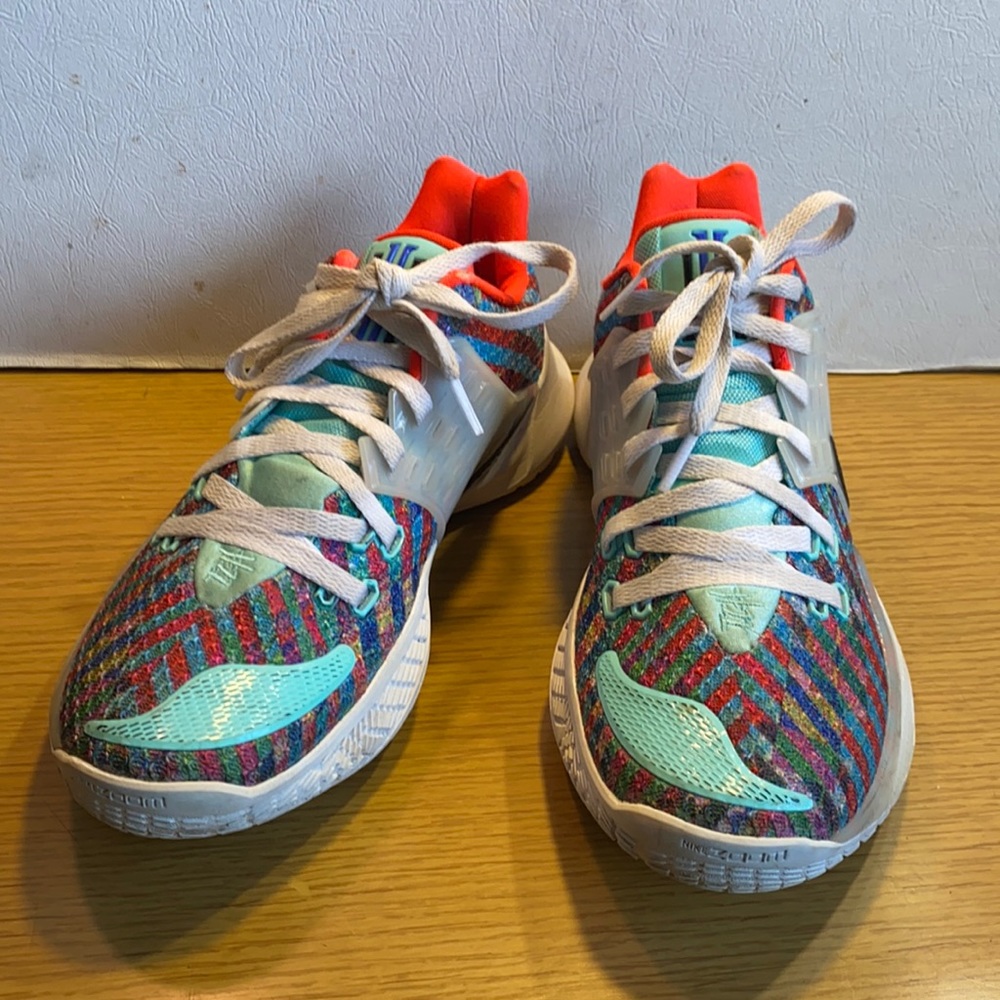 Nike Kyrie Low Top Multi Color Basketball Shoes